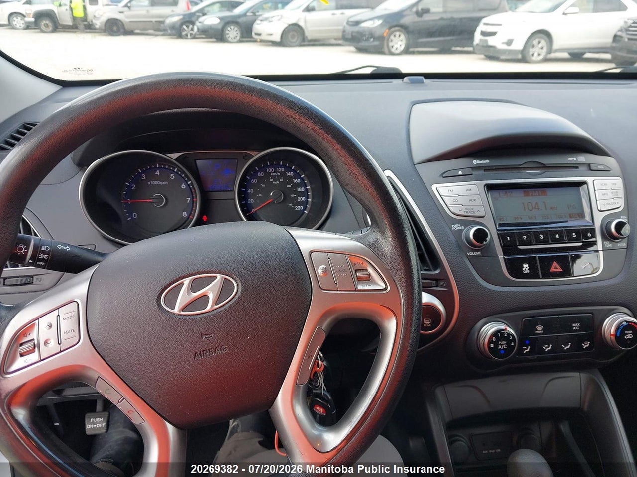 2010 HYUNDAI TUCSON GL thumbnail 8
