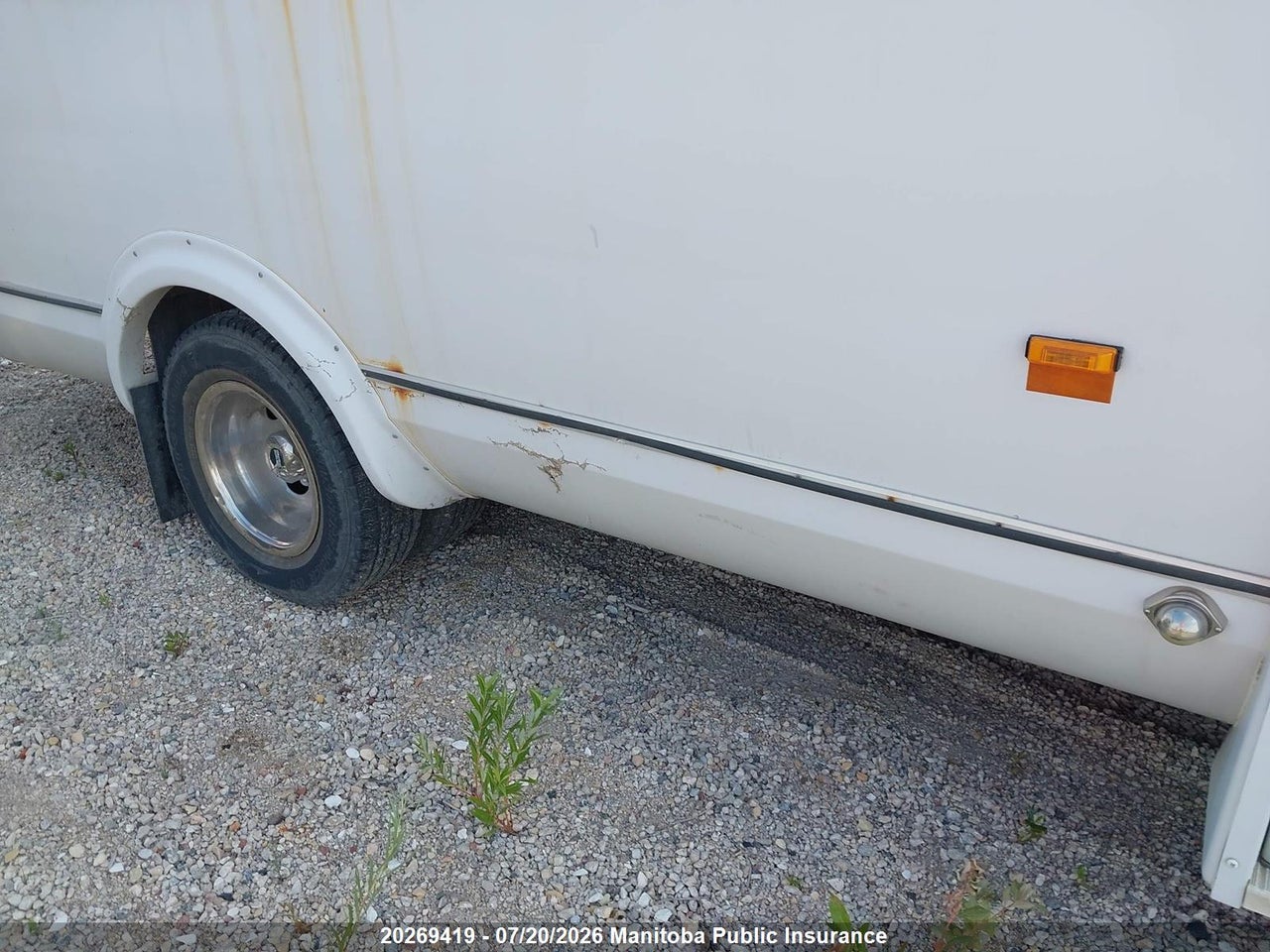 2011 FORD E350 thumbnail 7