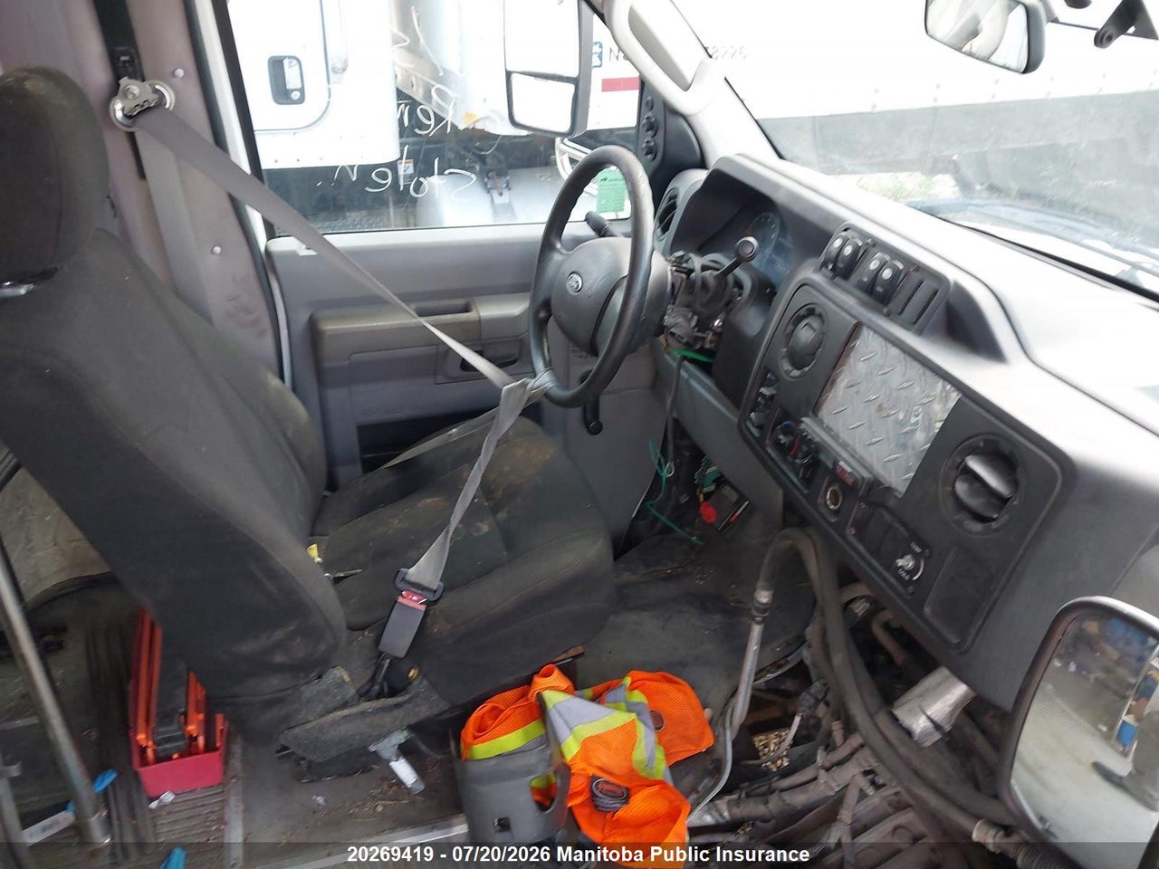 2011 FORD E350 thumbnail 9