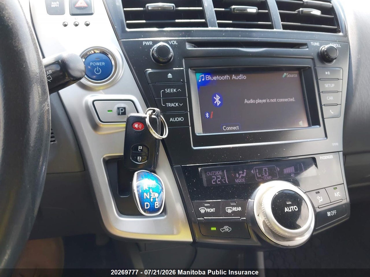2013 TOYOTA PRIUS V thumbnail 12