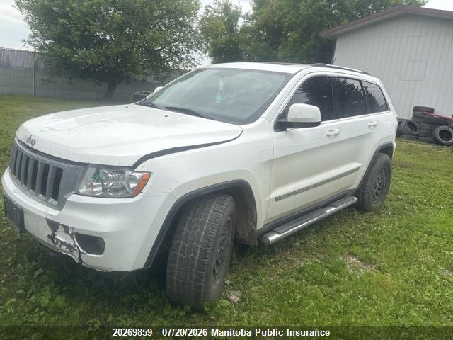 2013 JEEP GRAND CHEROKEE LAREDO thumbnail 3