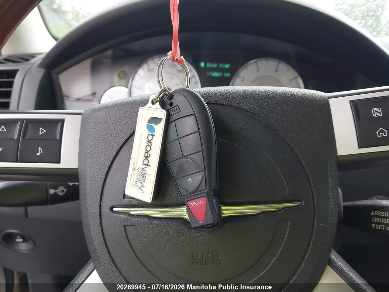 2010 CHRYSLER 300 LIMITED thumbnail 8