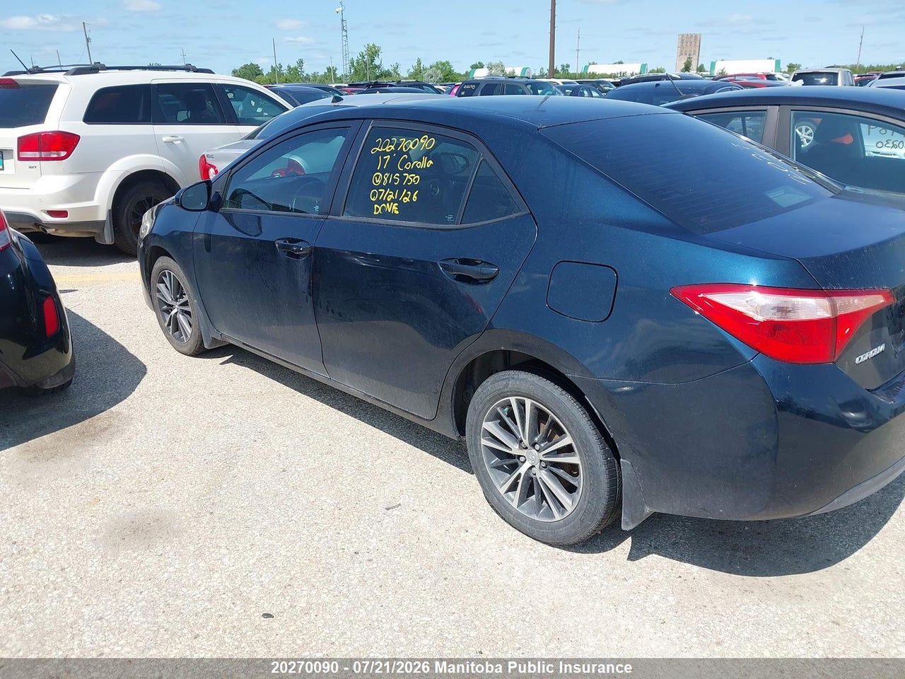 2017 TOYOTA COROLLA LE thumbnail 4