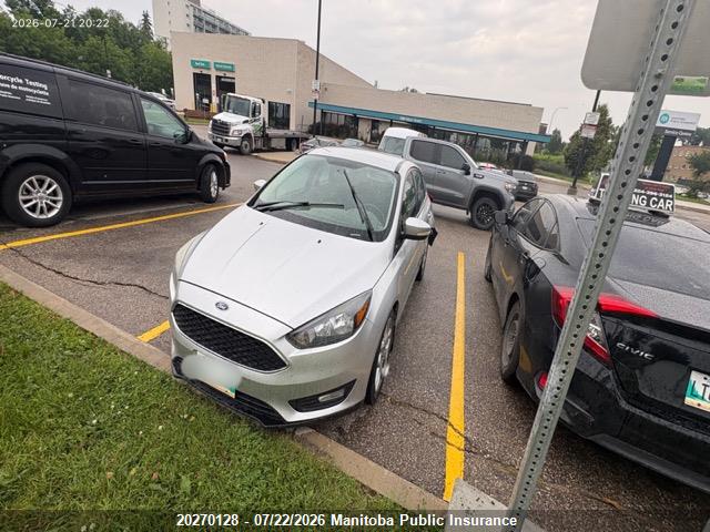 2015 FORD FOCUS SE thumbnail 3