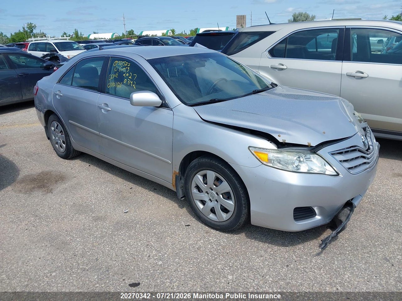 2010 TOYOTA CAMRY LE thumbnail 2