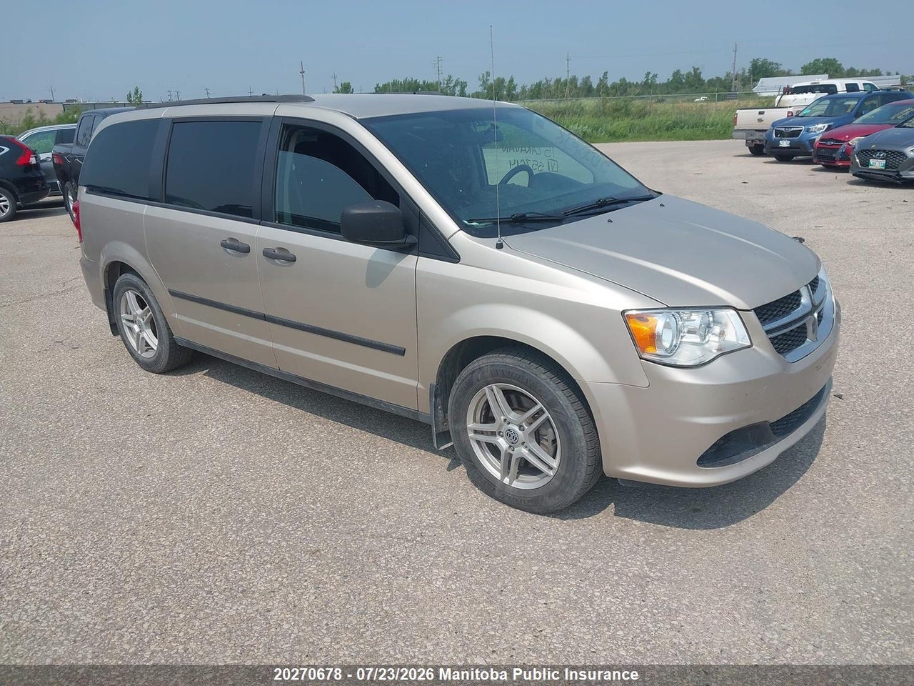 2015 DODGE GRAND CARAVAN CREW thumbnail 2