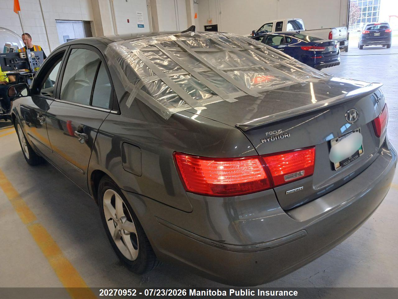 2010 HYUNDAI SONATA GL thumbnail 5