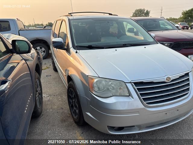 2010 CHRYSLER TOWN & COUNTRY TOURING thumbnail 2