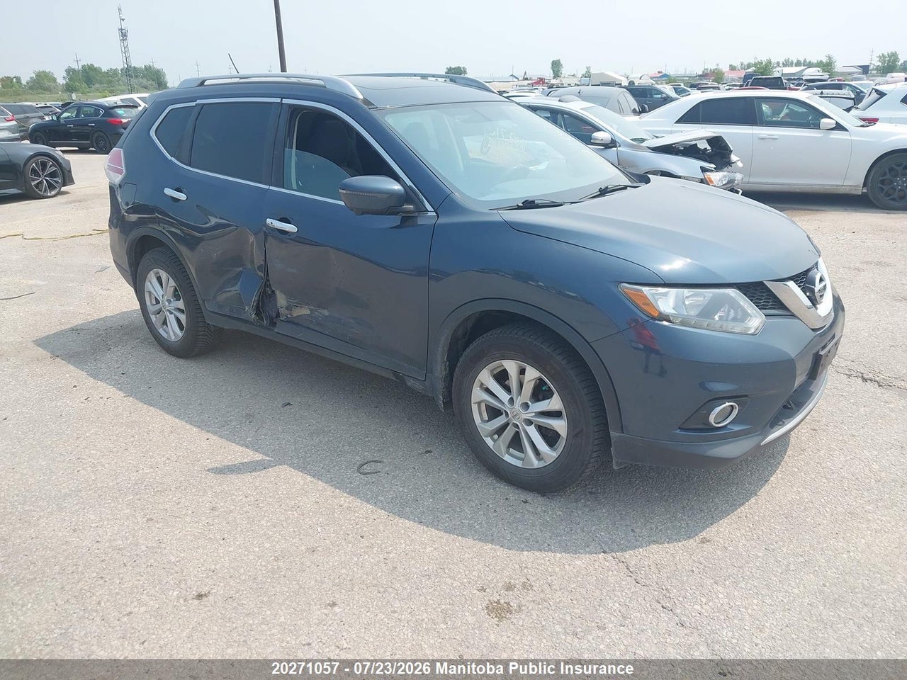 2016 NISSAN ROGUE SV thumbnail 2