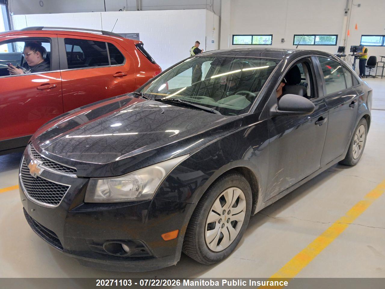2013 CHEVROLET CRUZE thumbnail 3