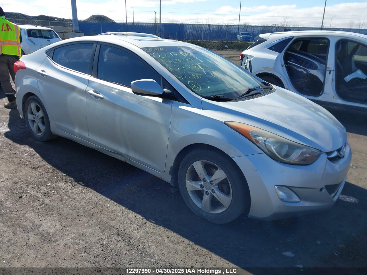2013 HYUNDAI ELANTRA thumbnail 2