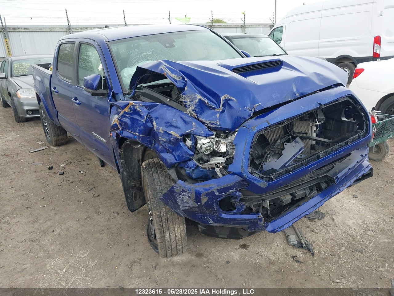 2023 TOYOTA TACOMA thumbnail 2