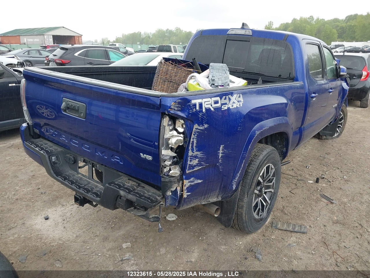 2023 TOYOTA TACOMA thumbnail 5