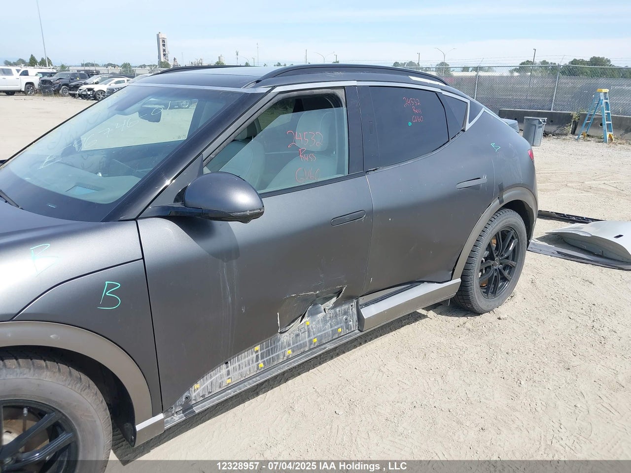 2023 GENESIS GV60 PERFORMANCE thumbnail 7