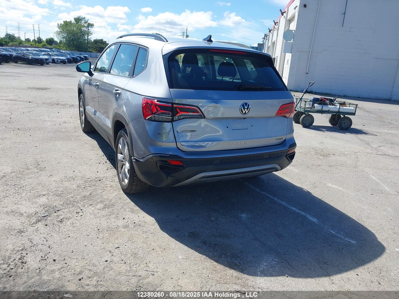 2023 VOLKSWAGEN TAOS TRENDLINE thumbnail 4