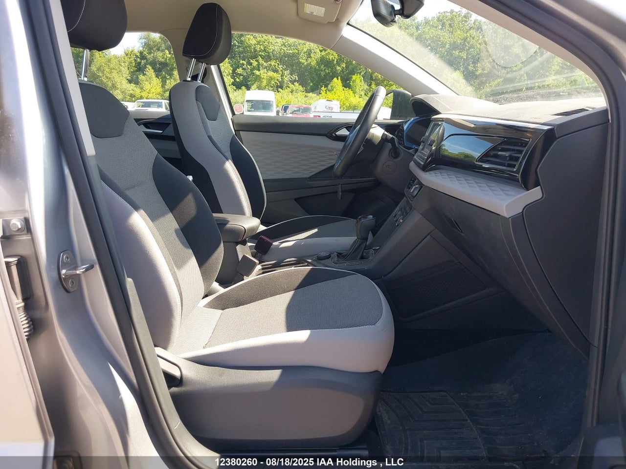 2023 VOLKSWAGEN TAOS TRENDLINE thumbnail 6