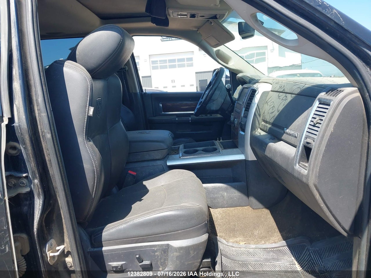 2012 RAM 3500 LARAMIE thumbnail 6