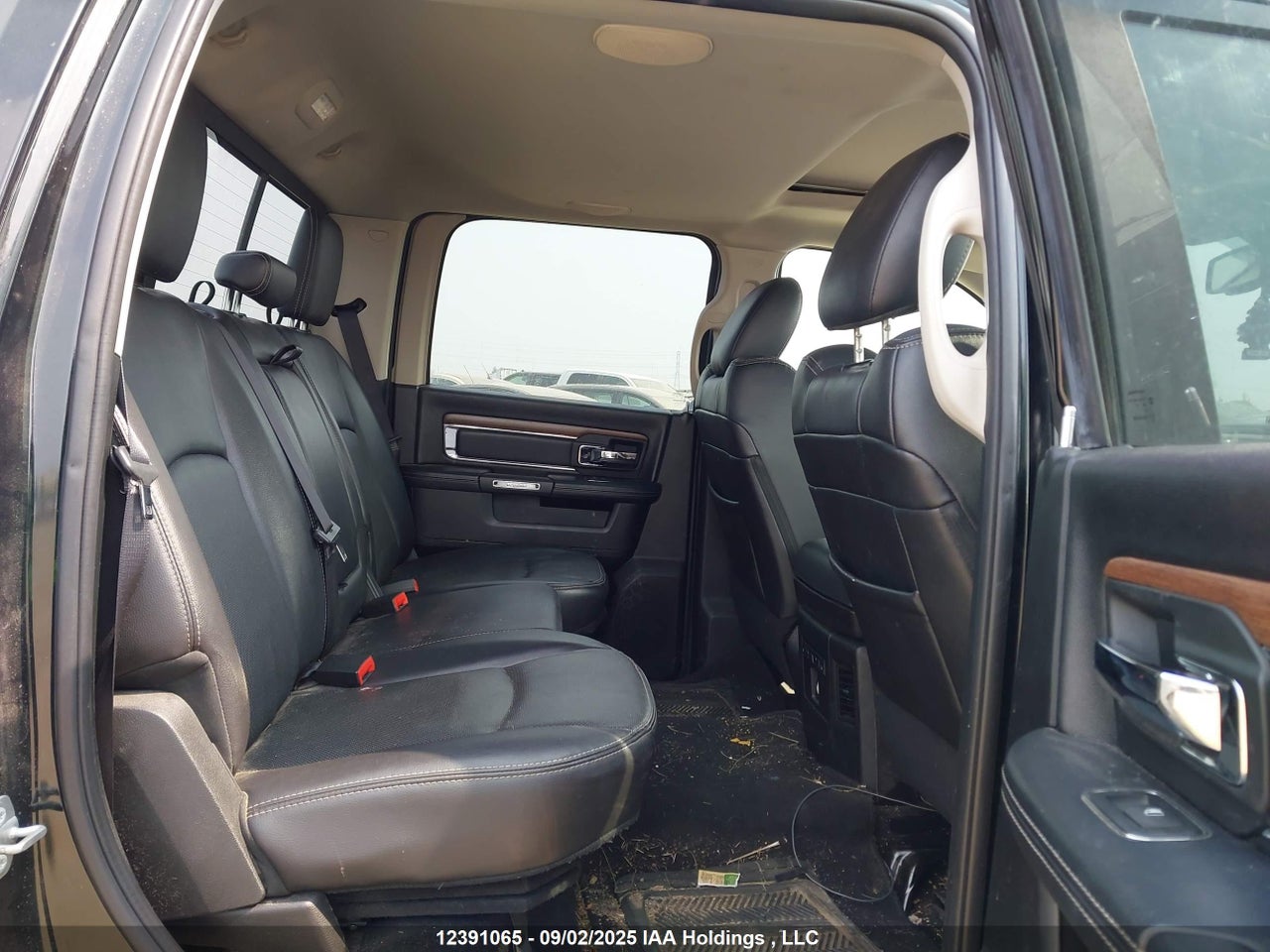 2016 RAM 1500 LARAMIE thumbnail 9