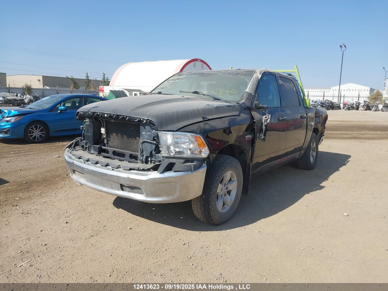 2017 RAM 1500 ST thumbnail 3