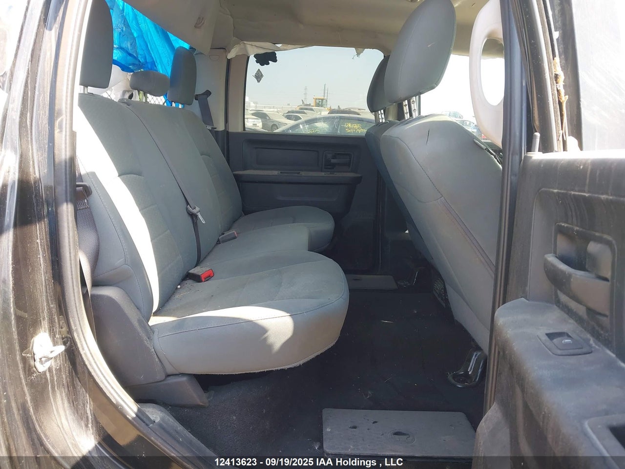 2017 RAM 1500 ST thumbnail 9