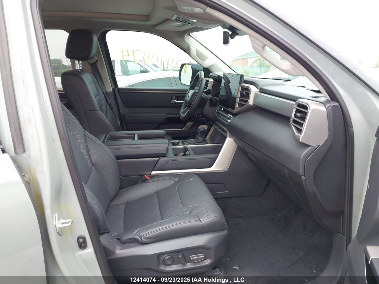 2024 TOYOTA TUNDRA HYBRID LIMITED 4X4 thumbnail 6