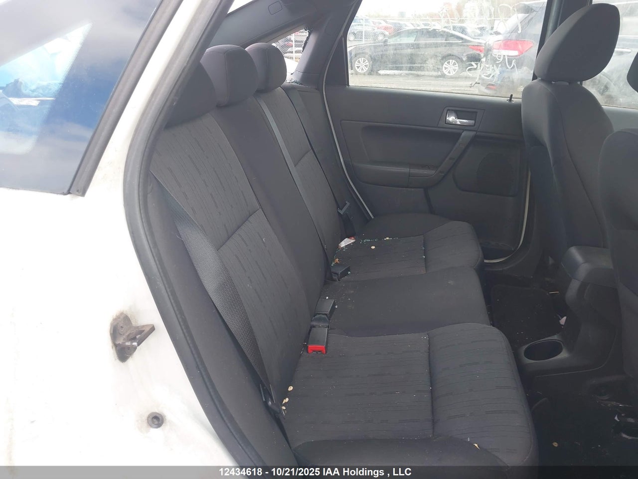 2010 FORD FOCUS SE thumbnail 9