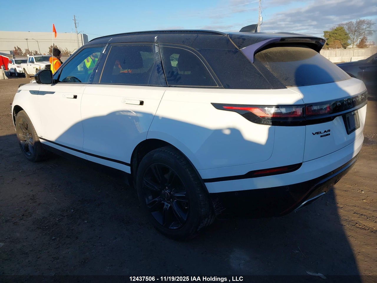 2021 LAND ROVER RANGE ROVER VELAR P340 R-DYNAMIC S thumbnail 4