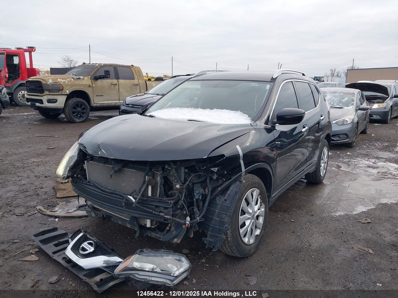 2016 NISSAN ROGUE S/SV thumbnail 3