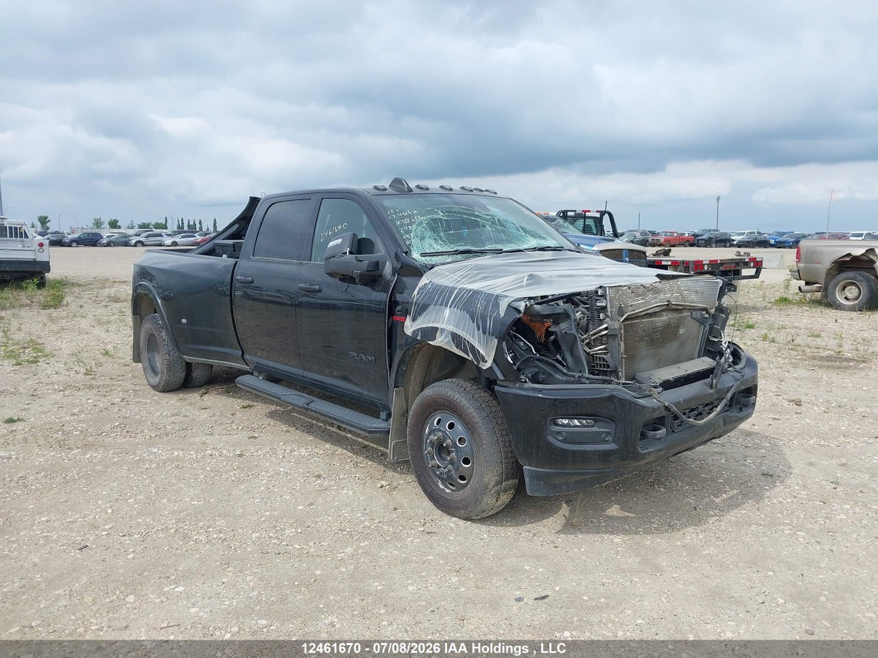 2024 RAM 3500 LIMITED thumbnail 2