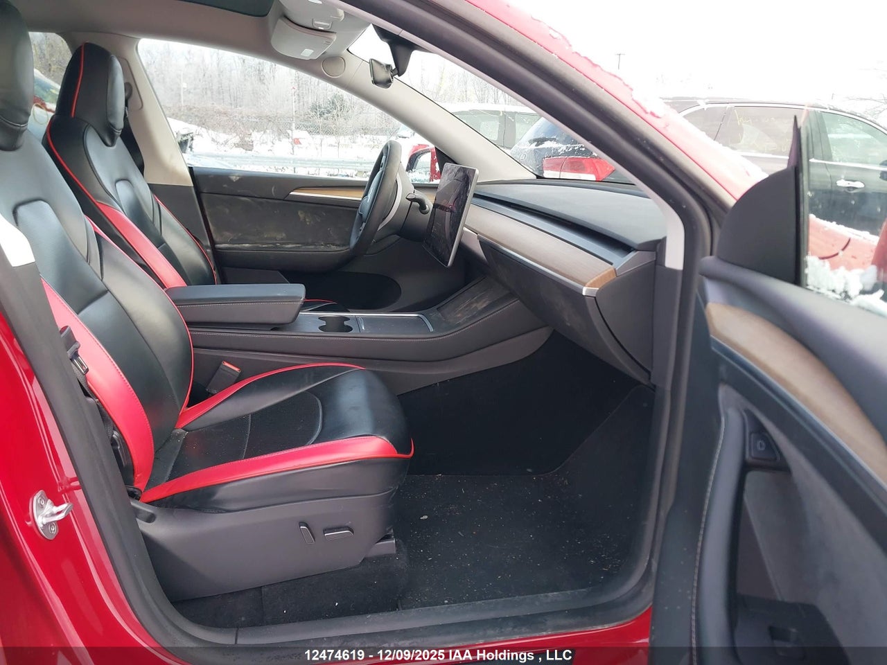 2023 TESLA MODEL Y RWD thumbnail 6