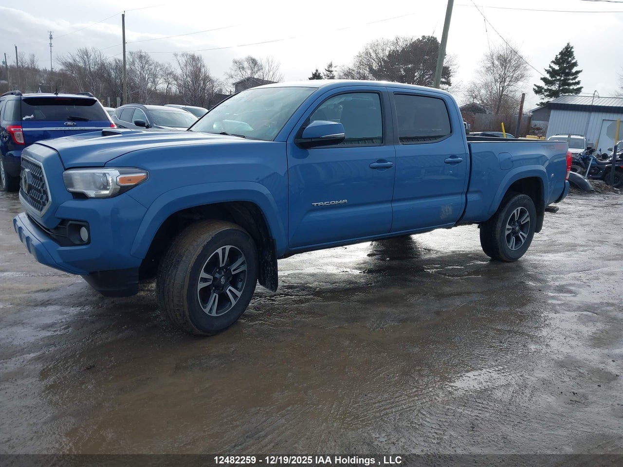 2019 TOYOTA TACOMA DOUBLE CAB/SR5/TRD SPORT/TRD OFF ROAD thumbnail 3