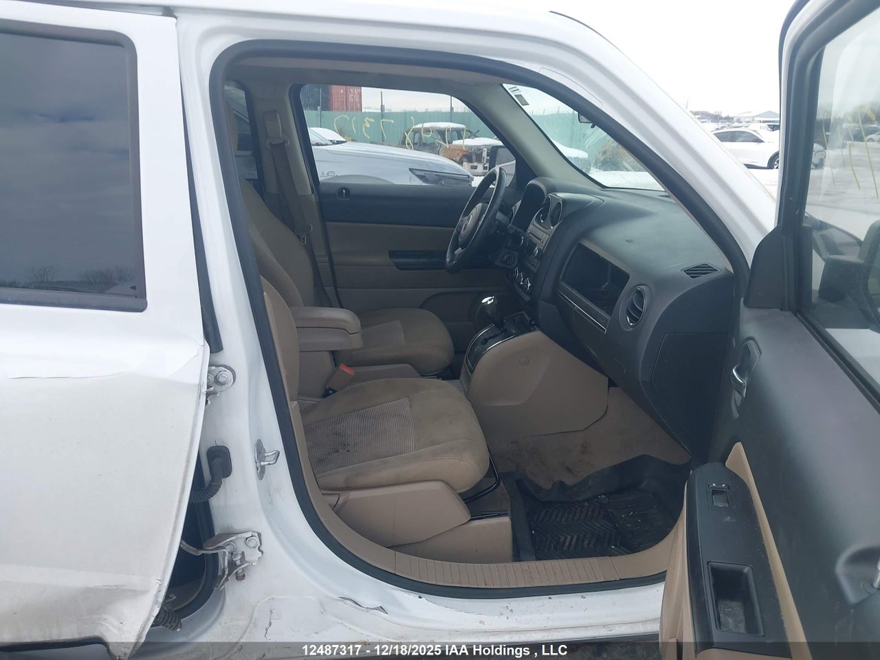 2015 JEEP PATRIOT SPORT/NORTH thumbnail 6