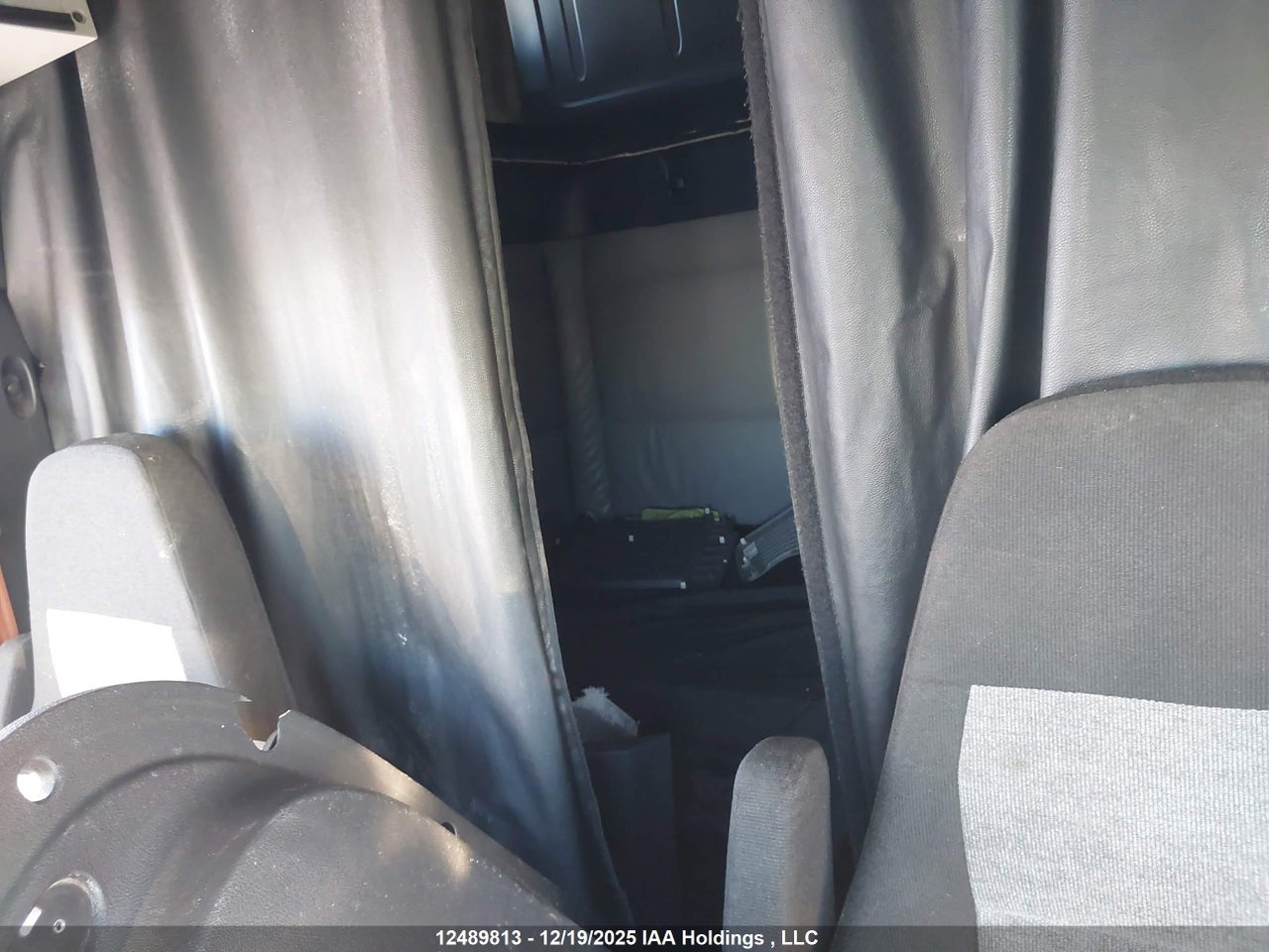 2021 FREIGHTLINER CASCADIA 126 thumbnail 6