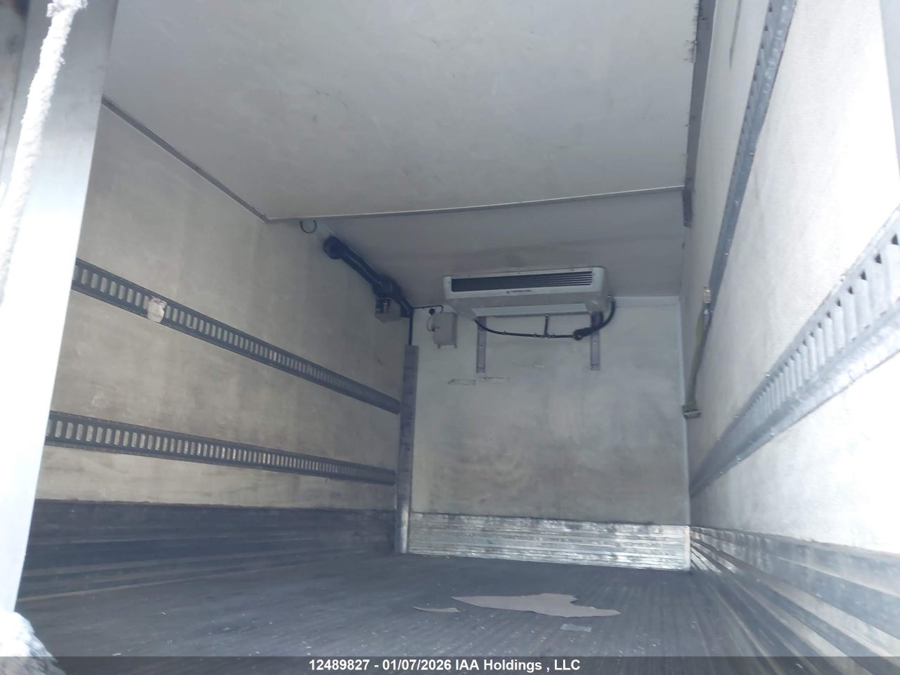 2020 HINO 195 thumbnail 6
