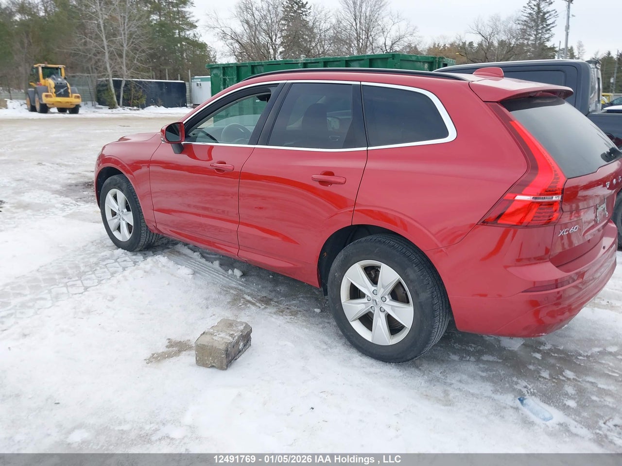 2022 VOLVO XC60 B6 MOMENTUM thumbnail 4