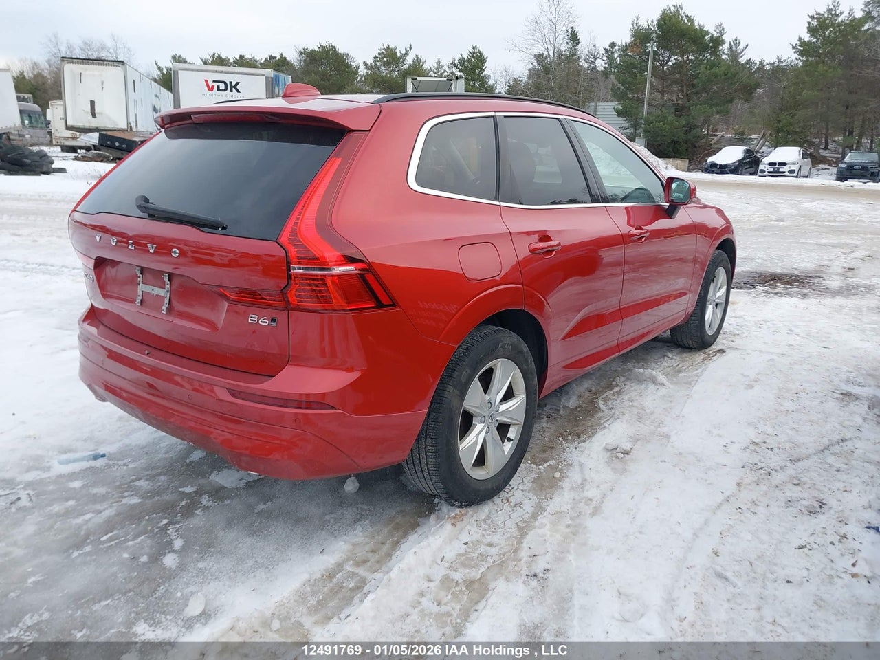 2022 VOLVO XC60 B6 MOMENTUM thumbnail 5