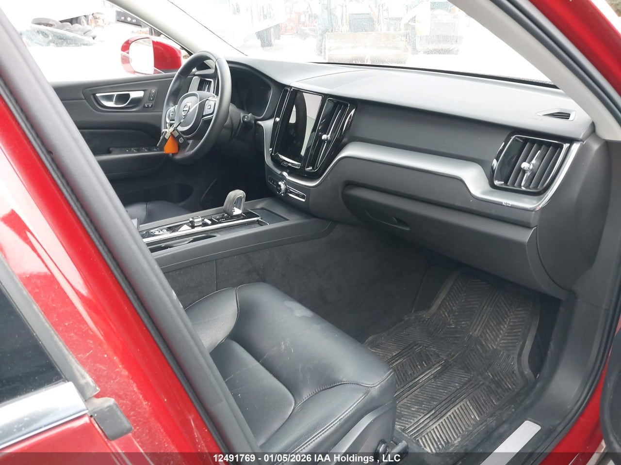 2022 VOLVO XC60 B6 MOMENTUM thumbnail 9