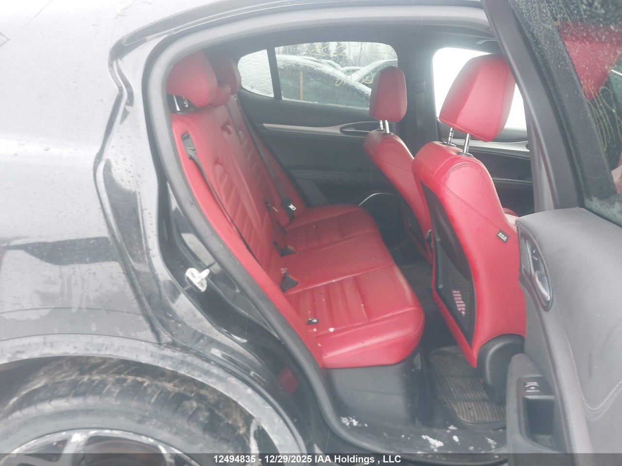 2023 ALFA ROMEO STELVIO TI VELOCE AWD thumbnail 9