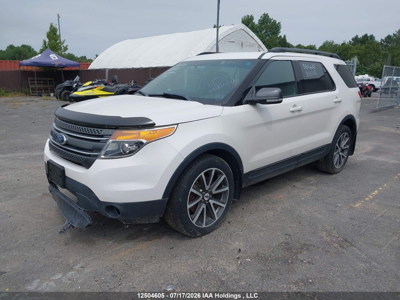 2015 FORD EXPLORER XLT thumbnail 3