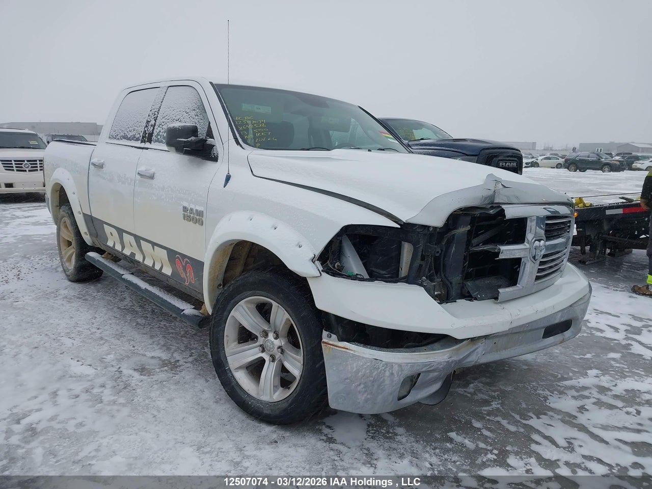 2013 RAM 1500 SLT thumbnail 2