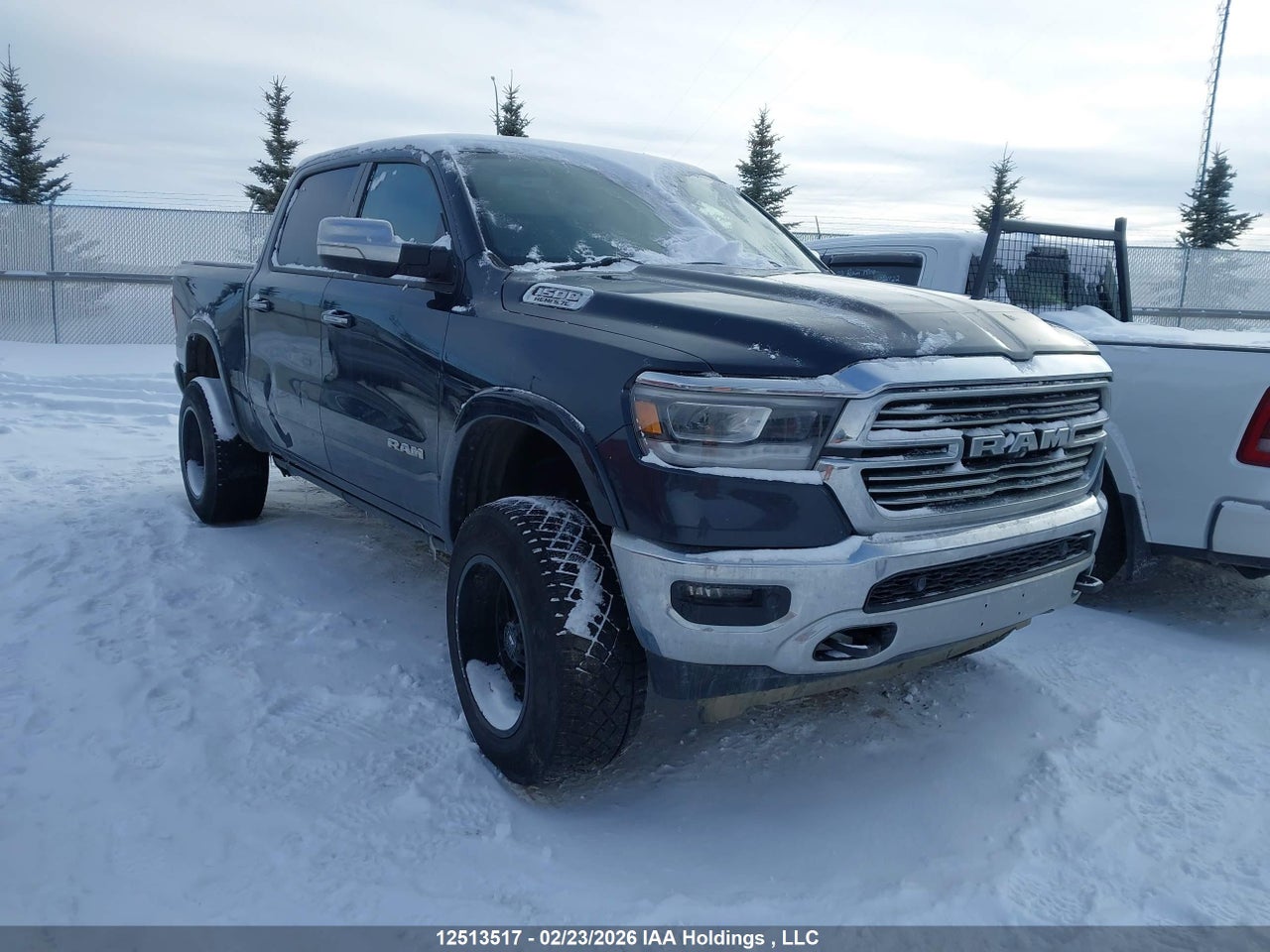 2019 RAM 1500 LARAMIE thumbnail 2