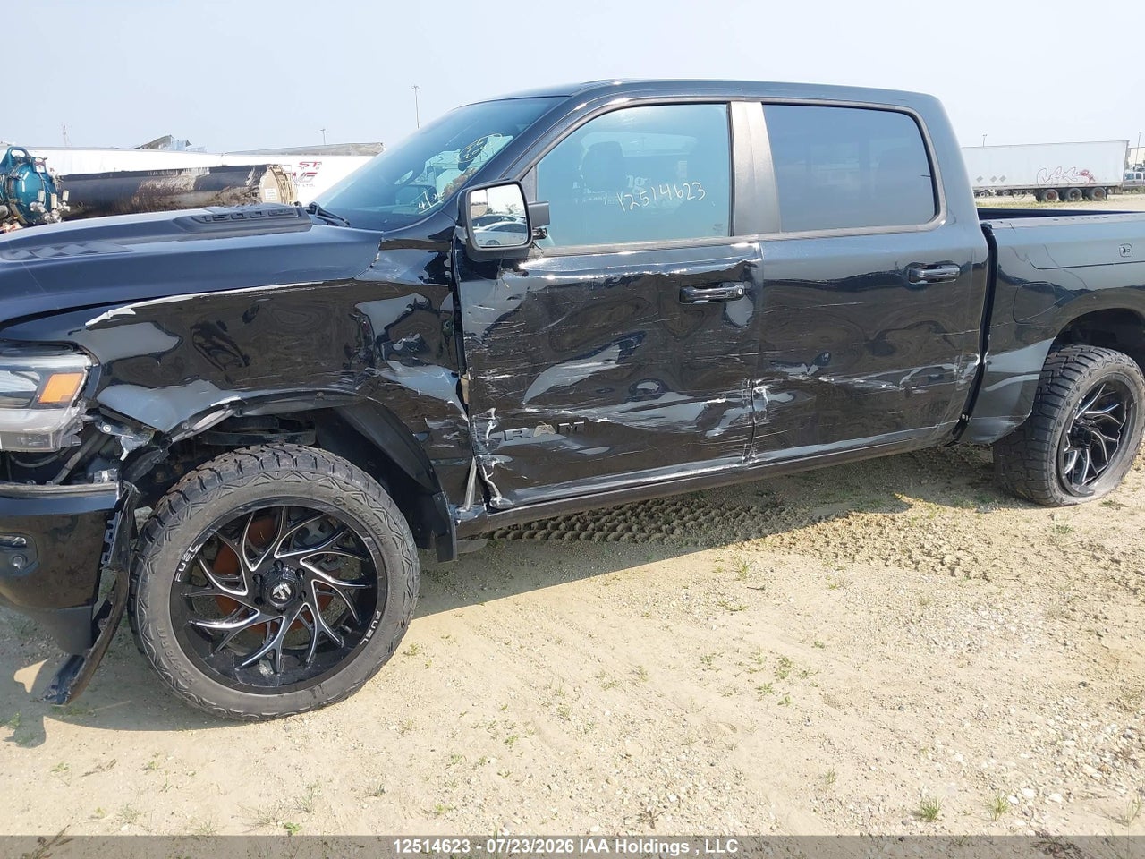 2021 RAM 1500 SPORT thumbnail 7