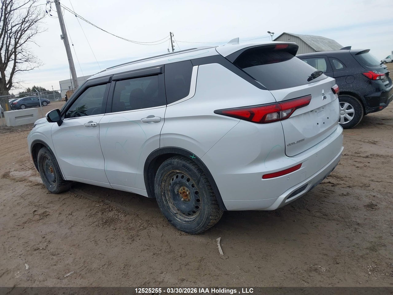 2023 MITSUBISHI OUTLANDER GT/GT PREMIUM thumbnail 4
