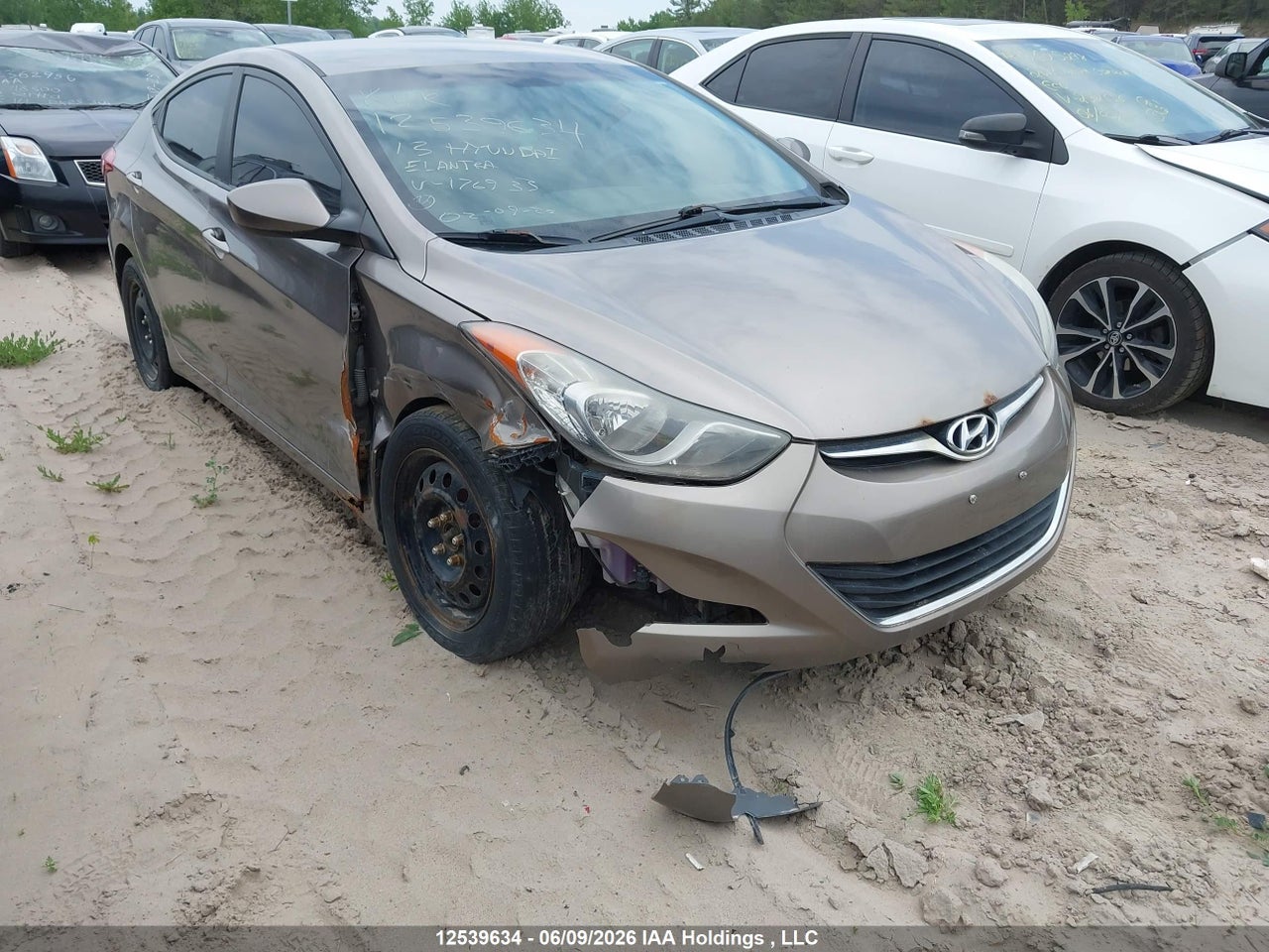 2013 HYUNDAI ELANTRA thumbnail 2