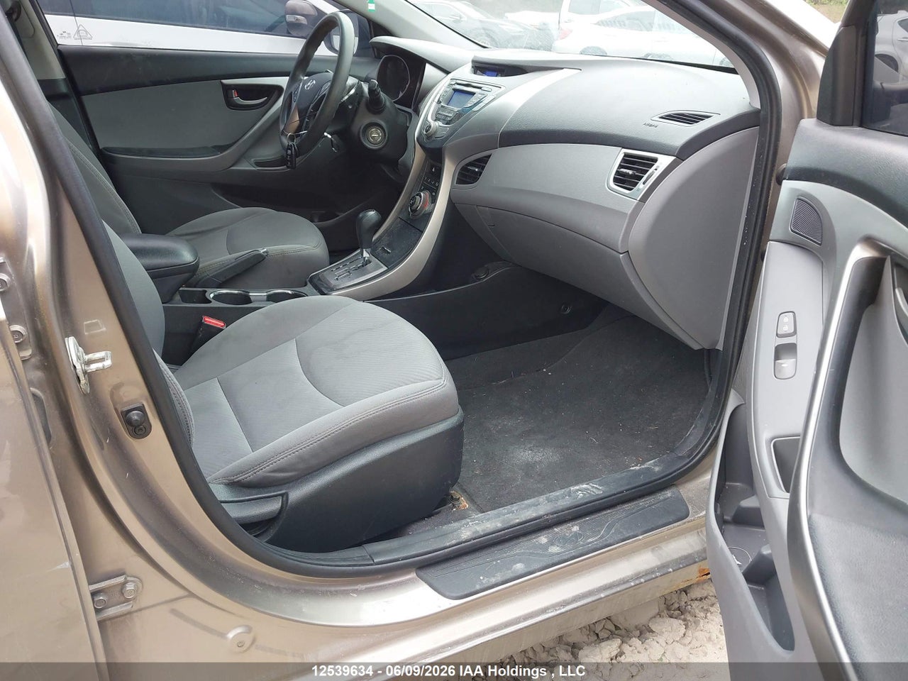 2013 HYUNDAI ELANTRA thumbnail 6