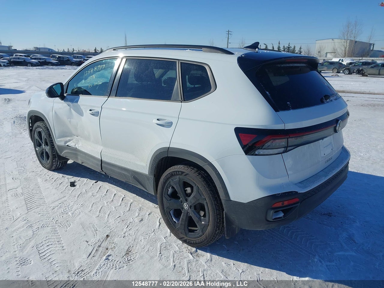 2025 VOLKSWAGEN TAOS COMFORTLINE BLACK EDITION thumbnail 4