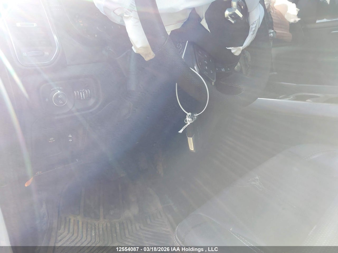 2025 RAM 1500 SPORT thumbnail 12