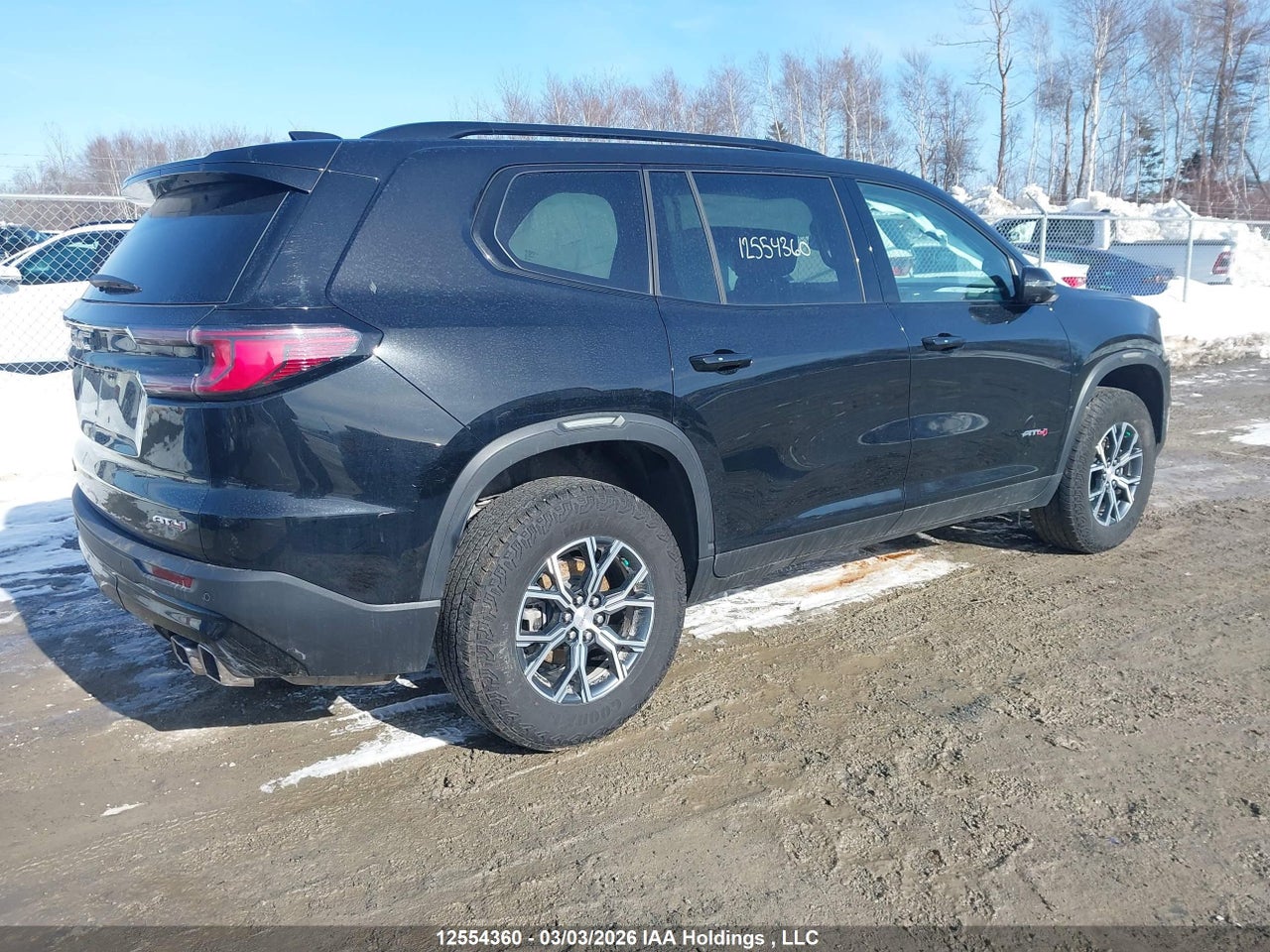 2025 GMC ACADIA AT4 AWD thumbnail 5