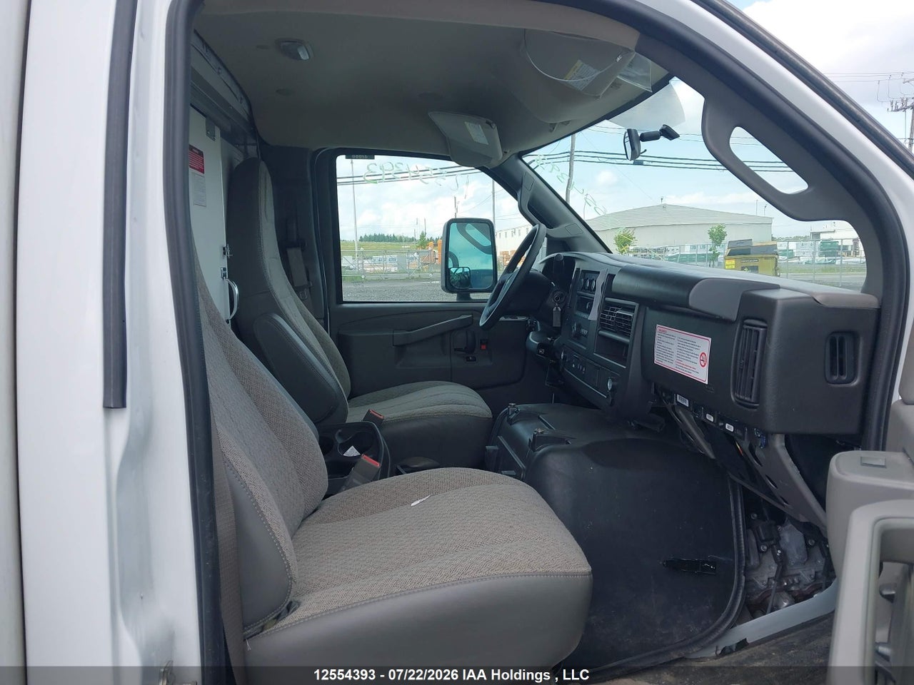 2024 CHEVROLET EXPRESS G4500 thumbnail 9