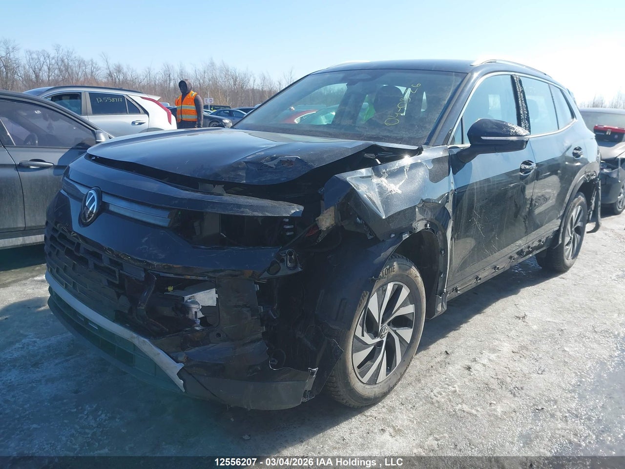 2025 VOLKSWAGEN TIGUAN thumbnail 3